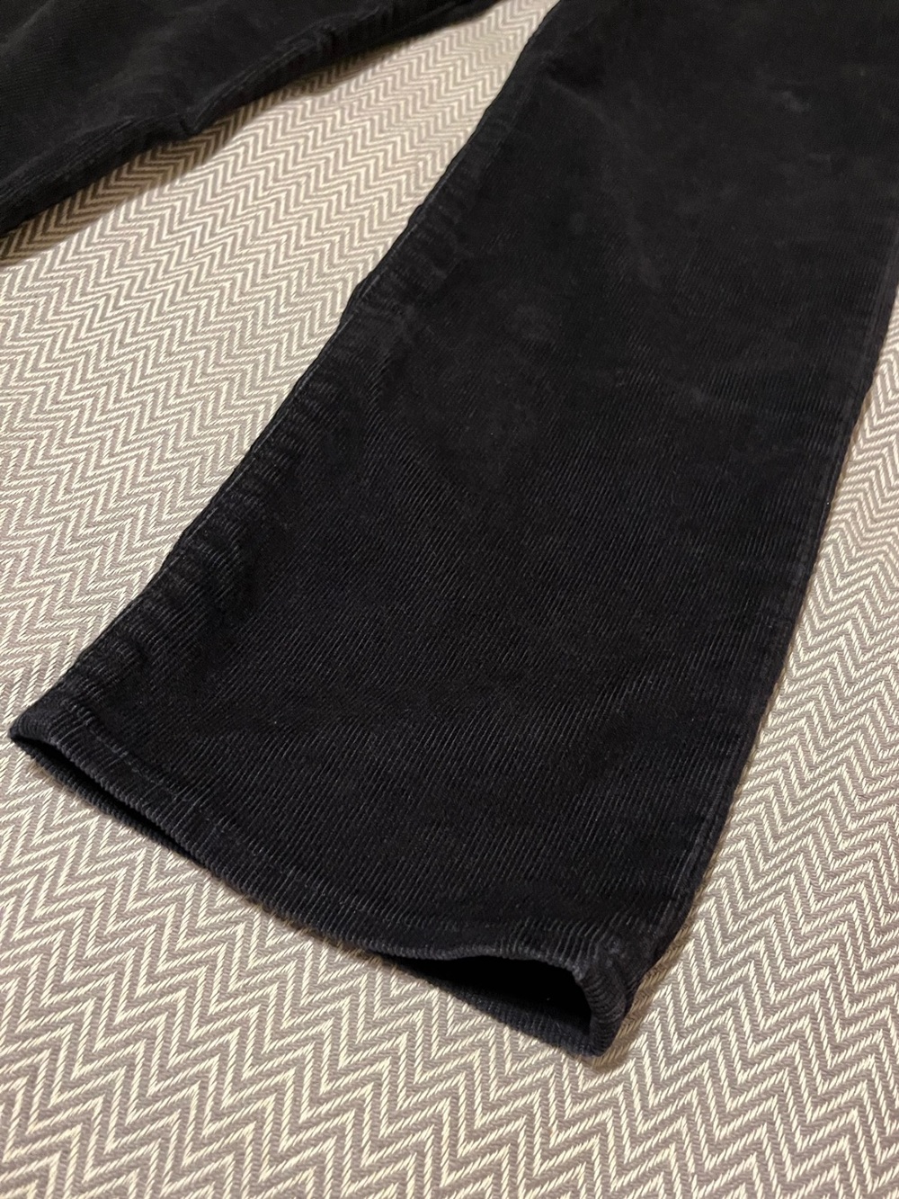 Levi’s Ribcage Straight Ankle Corduroy Button Fly Jeans. Black. Size 26. - Picture 7 of 10